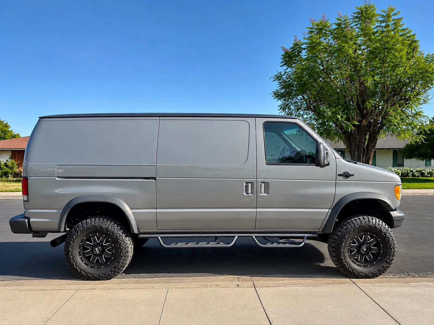 1998 Ford Econoline E350 Super Duty Cargo - Van