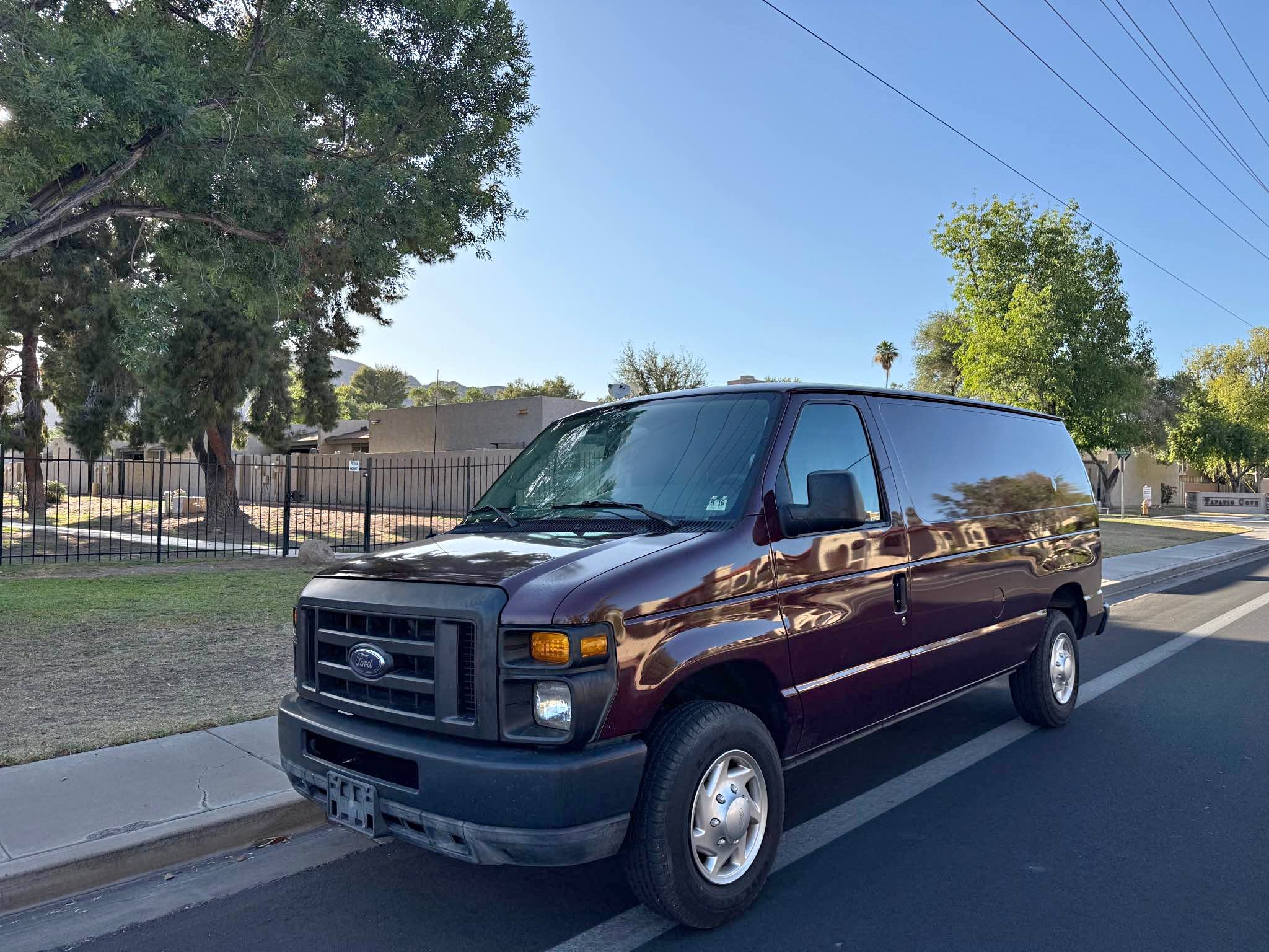 2011 Ford Econoline E150 Cargo - Van