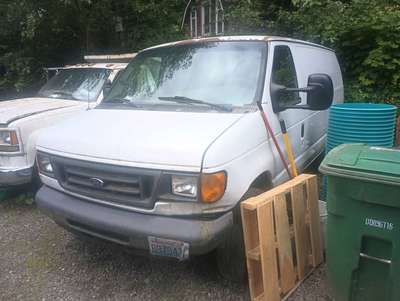 2002 Ford Econoline E250 Cargo - Extended Van