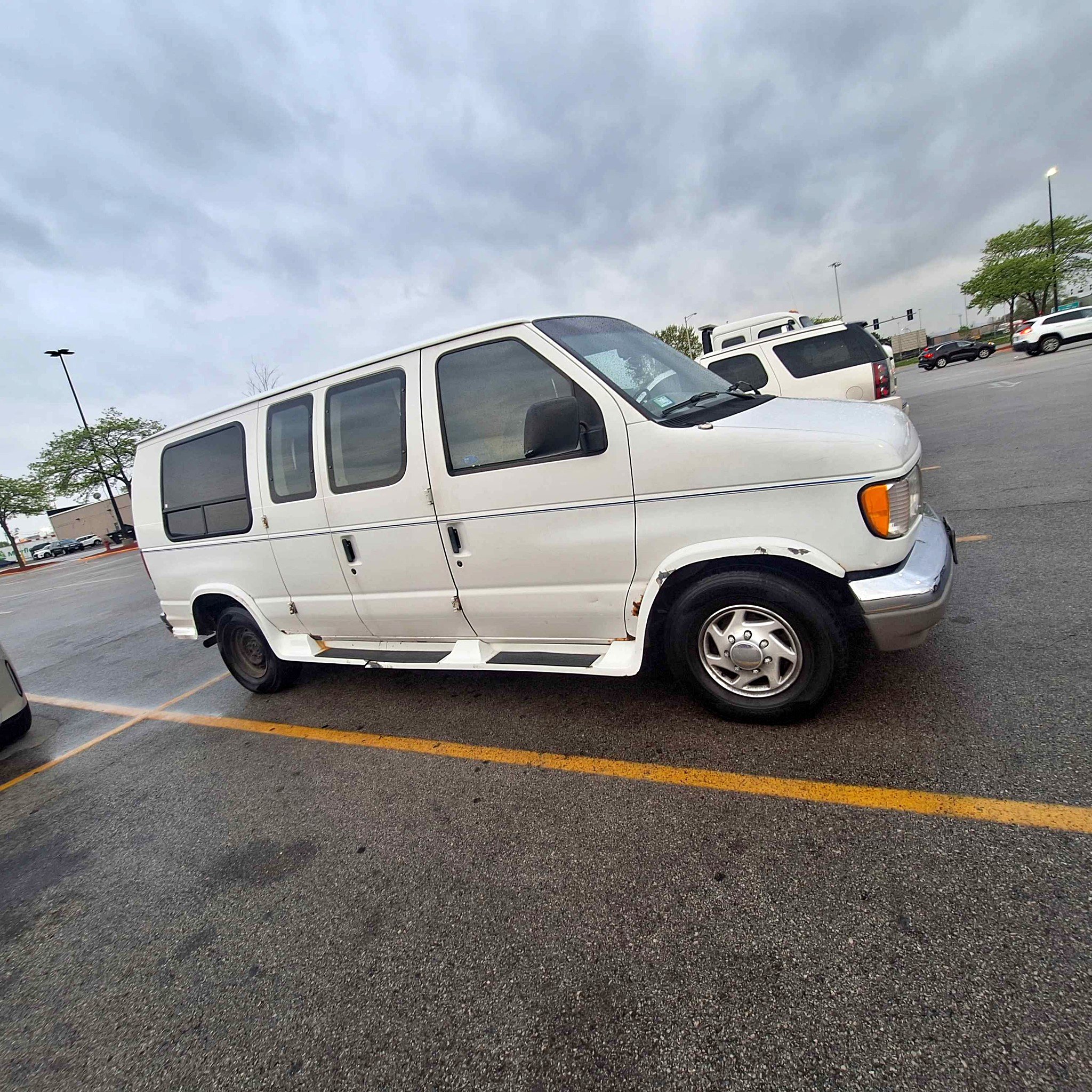 1995 Ford Econoline E150 Passenger - Van
