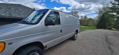 2002 Ford Econoline E250 Cargo - Van