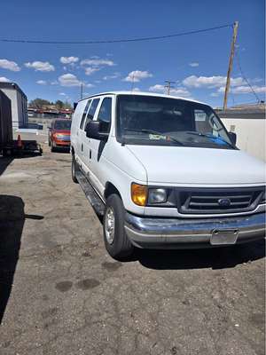 2007 Ford Econoline E250 Cargo - Extended Van