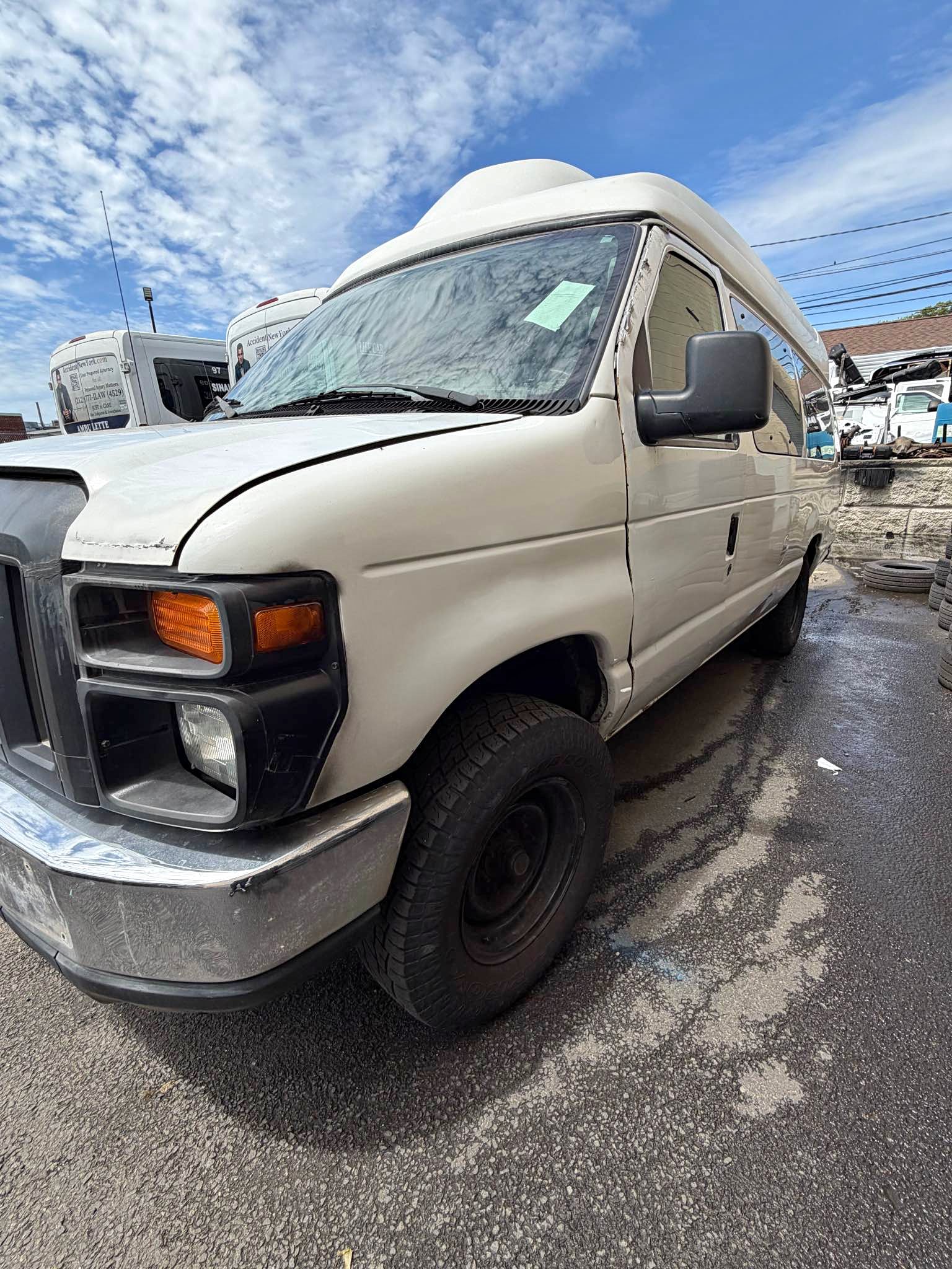 2014 Ford Econoline - Extended Van