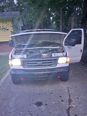 2002 Ford Econoline E250 Cargo - Van
