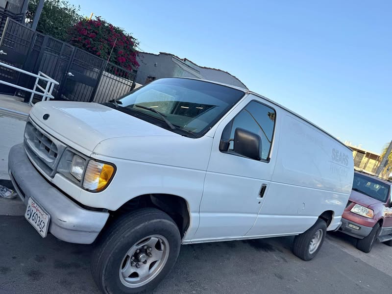 2000 Ford Econoline E350 Cargo