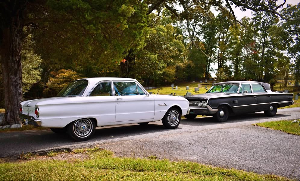 1962 Ford Falcon - Deluxe