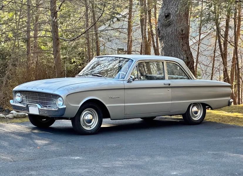 1960 Ford falcon - 2 door