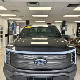 2022 Ford f150 lightning lariat