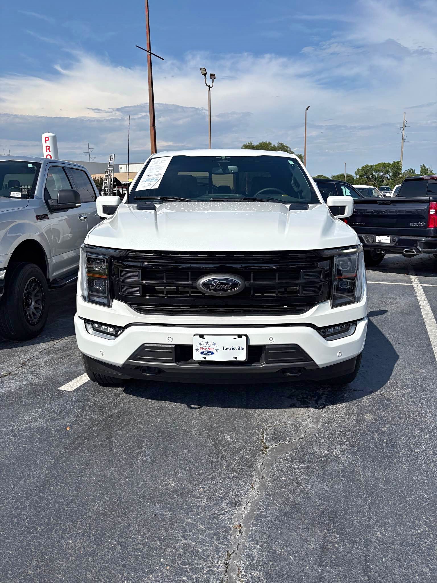 2023 Ford F-150 - Platinum