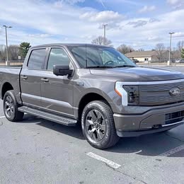 2024 Ford Lightning F-150 Lariat  21306 Miles