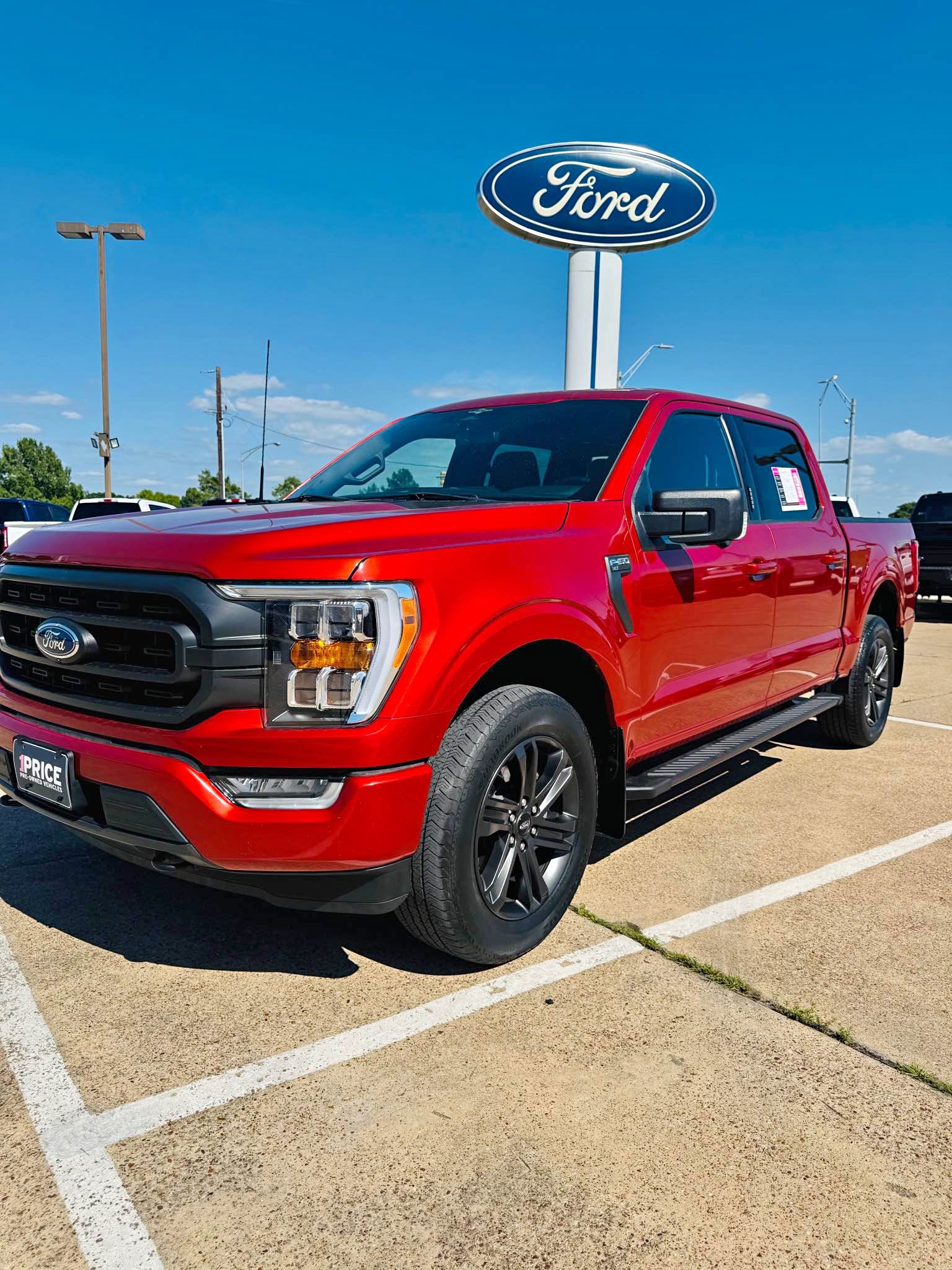 2023 Ford F150 SuperCrew Cab - XLT Pickup 4D 5 1\/2 ft