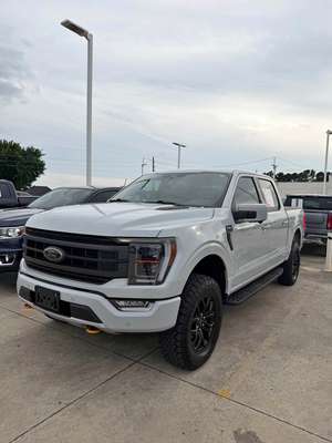 2023 Ford F150 SuperCrew Cab - Lariat Pickup 4D 5 1\/2 ft