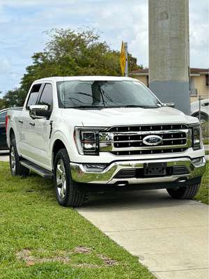 2021 Ford F150 SuperCrew Cab - Lariat Pickup 4D 5 1\/2 ft