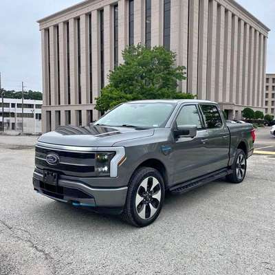 2022 Ford F150 Lightning - Platinum pickup 4D 5 1\/2 FT