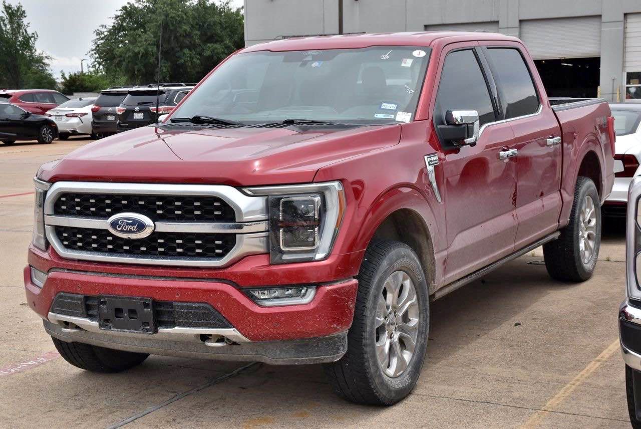 2022 Ford F-150 Platinum Pickup 4D 5 1\/2 ft