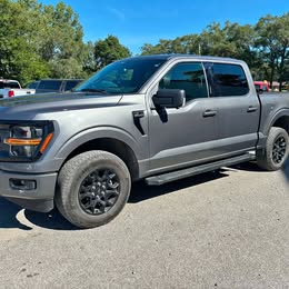 2024 Ford F-150 XLT 5.0L V8