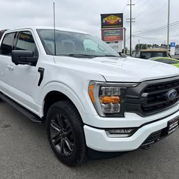 2022 Ford FORD F-150 XLT SUPERCREW (ONE OWNER!)