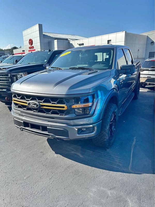 2024 Ford F150 SuperCrew Cab - Tremor Pickup 4D 5 1\/2 ft