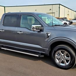 2024 Ford F-150 XLT Loaded! 2WD Crew