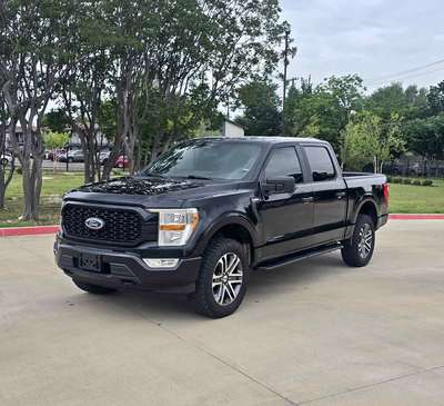 2022 Ford F150 SuperCrew Cab - STX Pickup 4D 5 1\/2 ft