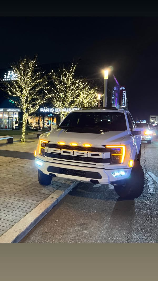 2023 Ford F-150 - Raptor Pickup 4D 5 1\/2 ft