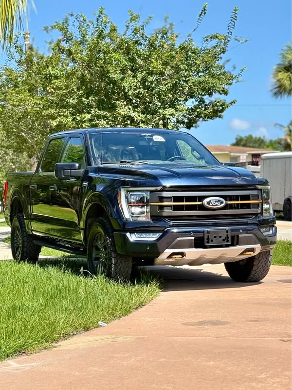 2023 Ford F150 SuperCrew Cab - Tremor Pickup 4D 5 1\/2 ft