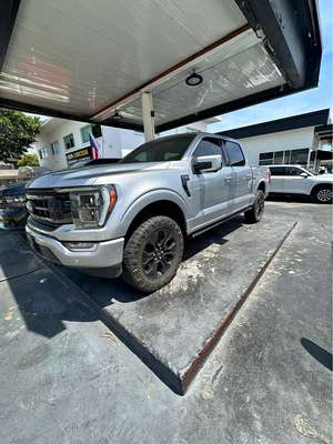2021 Ford F150 SuperCrew Cab - PLATINUM