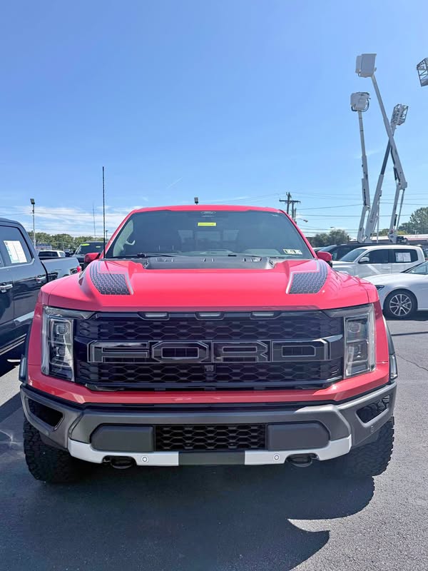 2022 Ford F150 SuperCrew Cab - Raptor Pickup 4D 5 1\/2 ft