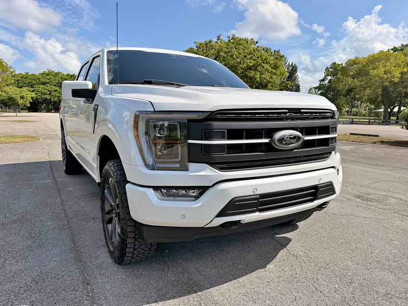 2023 Ford F-150 - Lariat Pickup 4D 5 1\/2 ft