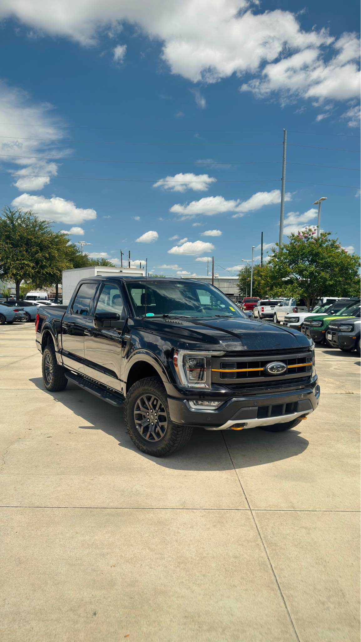 2022 Ford F150 SuperCrew Cab - Tremor Pickup 4D 5 1\/2 ft
