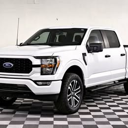 2023 Ford F-150 XL ONE OWNER - CLEAN CARFAX - LOW MILES - BACK UP CAMERA - STX PACKAGE