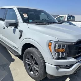 2023 Ford F-150 Lariat 4WD 4 Door Crew Cab Truck