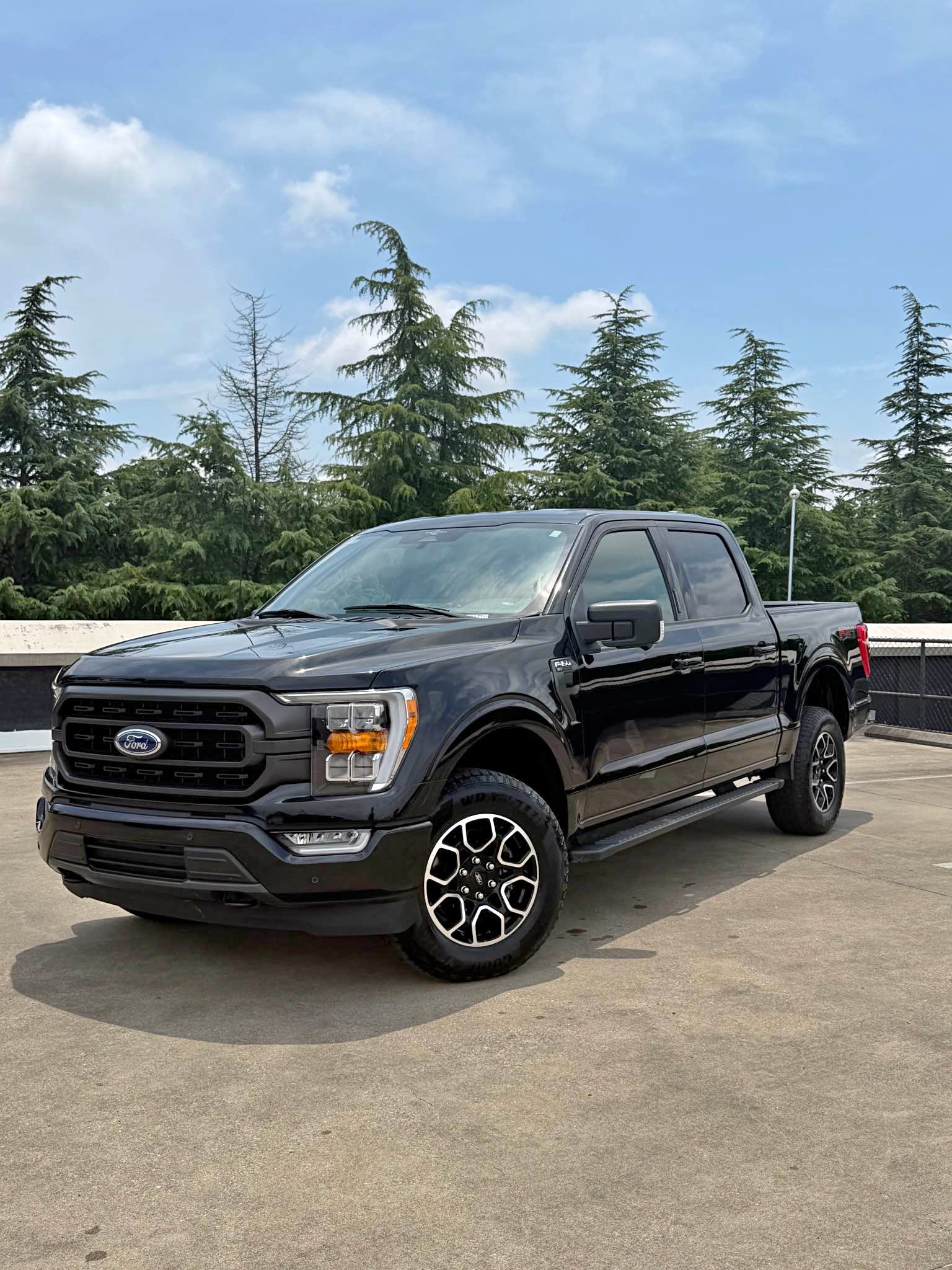 2023 Ford F-150 - XLT Pickup 2D 6 1\/2 ft