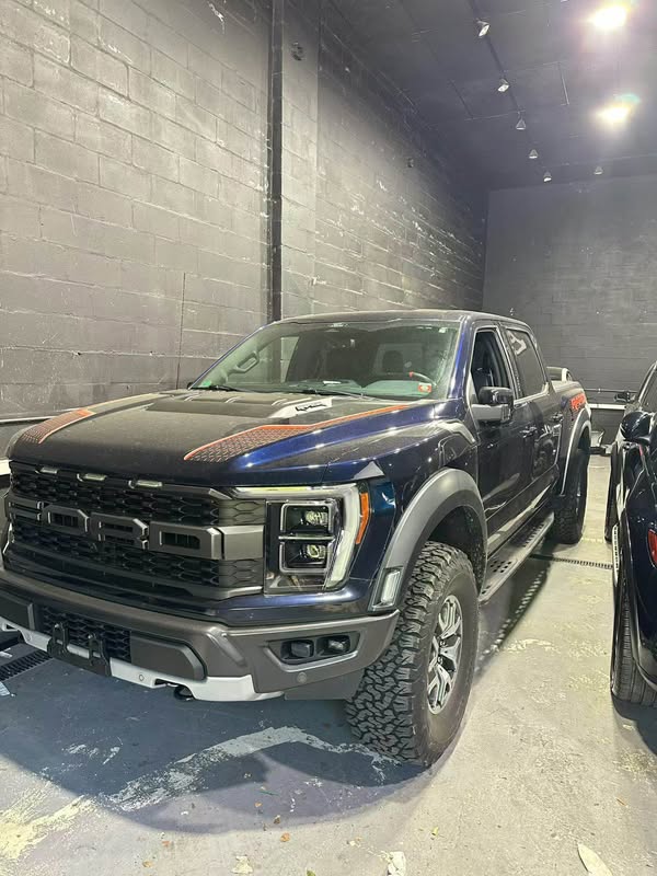 2022 Ford F150 Regular Cab - Ford F-150 Raptor Crew Cab Short