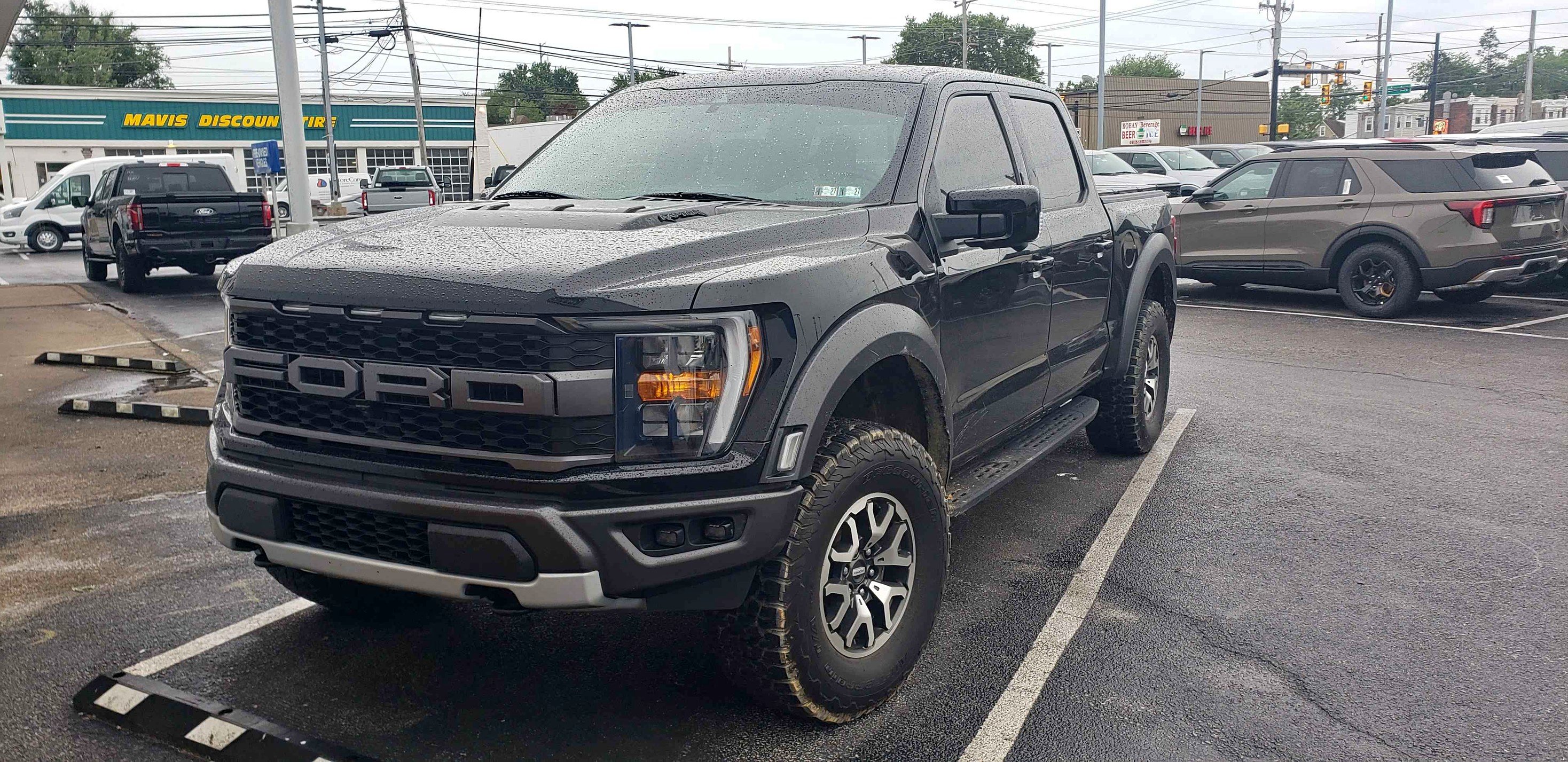 2022 Ford F150 SuperCrew Cab - Raptor 3.5L V6