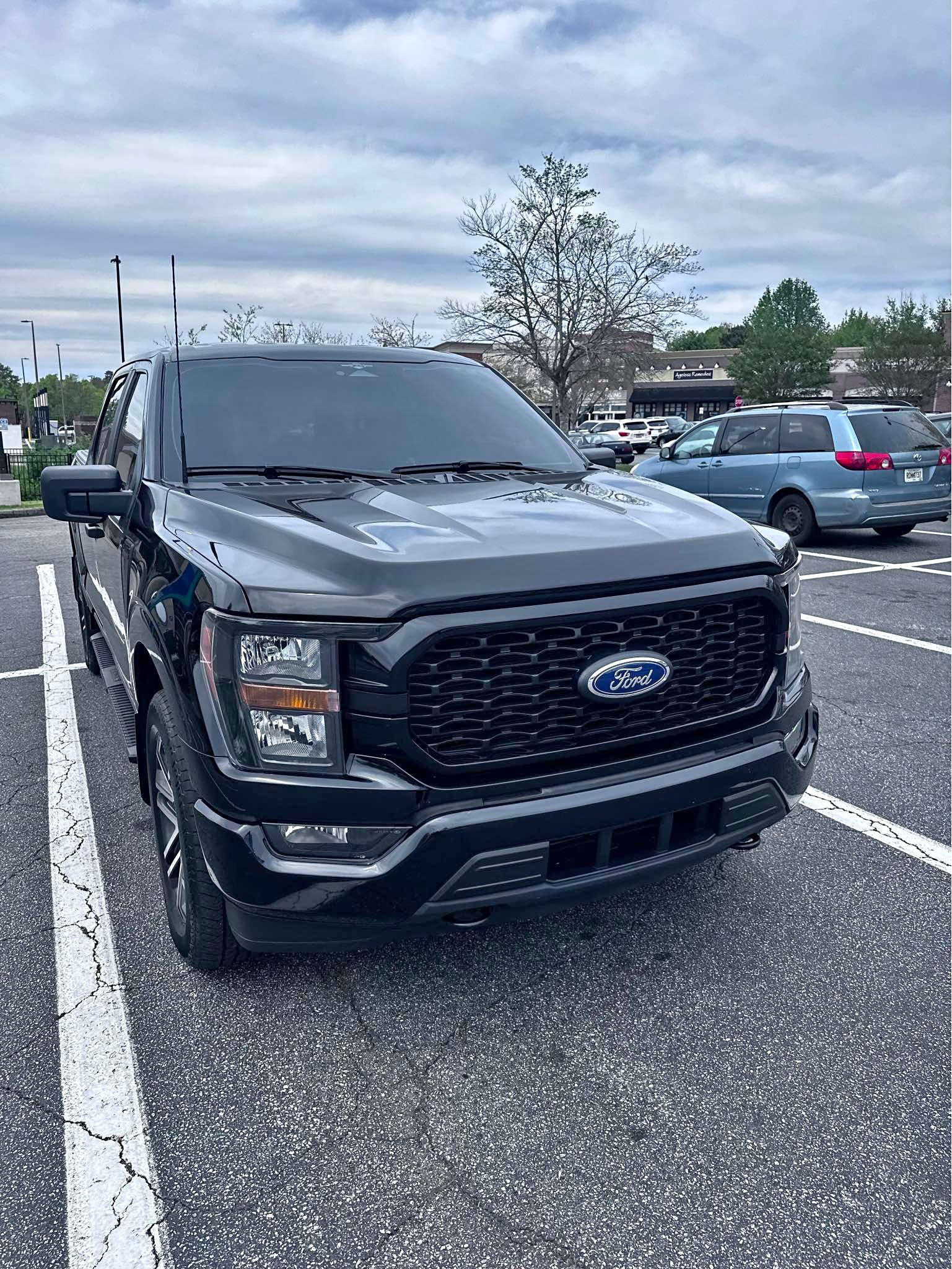 2023 Ford F150 SuperCrew Cab - XL Pickup 4D 5 1\/2 ft