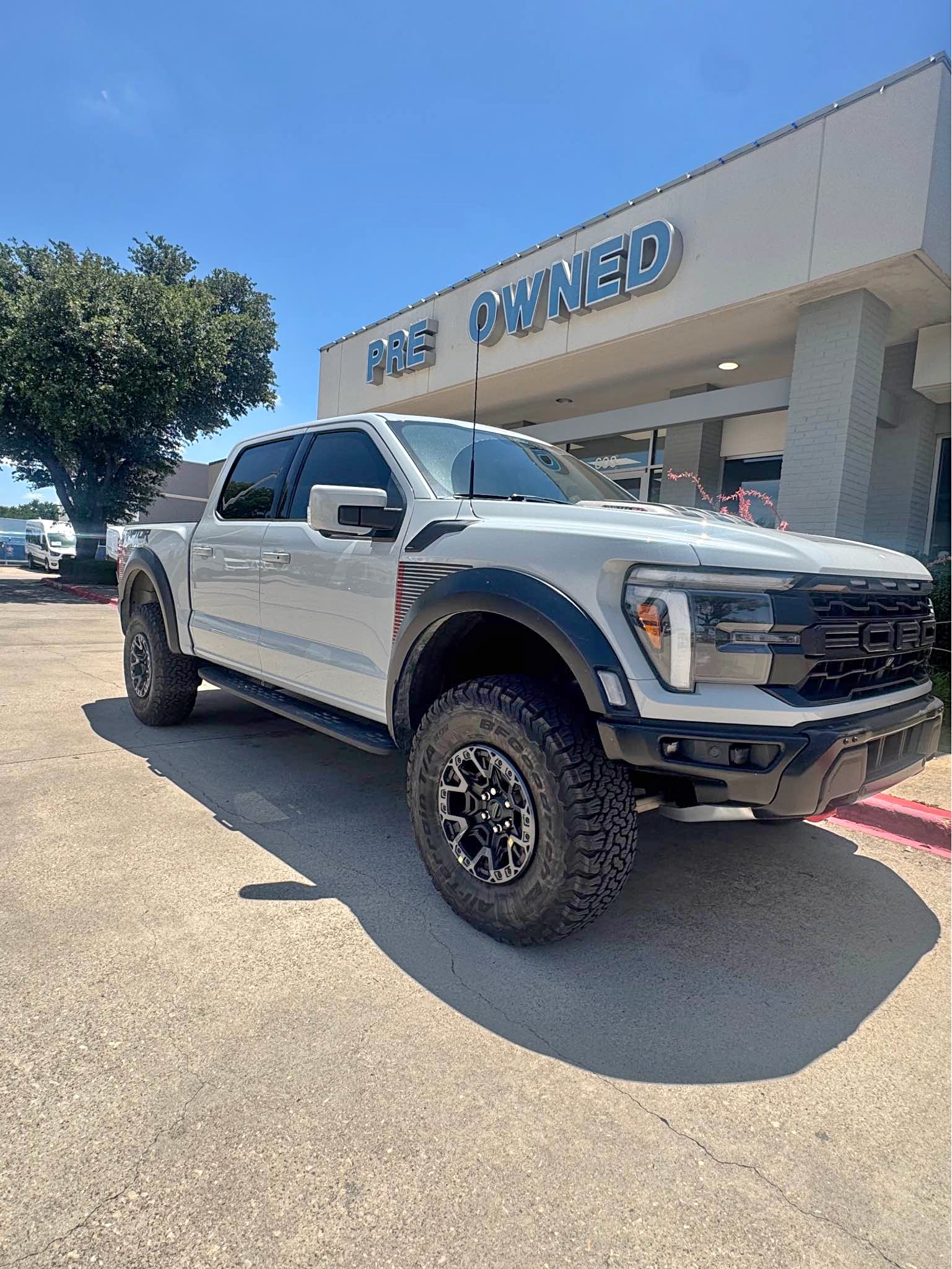 2024 Ford F150 SuperCrew Cab - Raptor R Pickup 4D 5 1\/2 ft