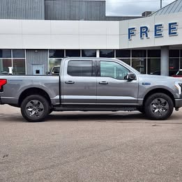 2024 Ford F-150 LARIAT LIGHTNING