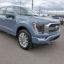 2023 Ford F-150 3.5L 4WD Limited PowerBoost w\/ Moonroof & Navigation