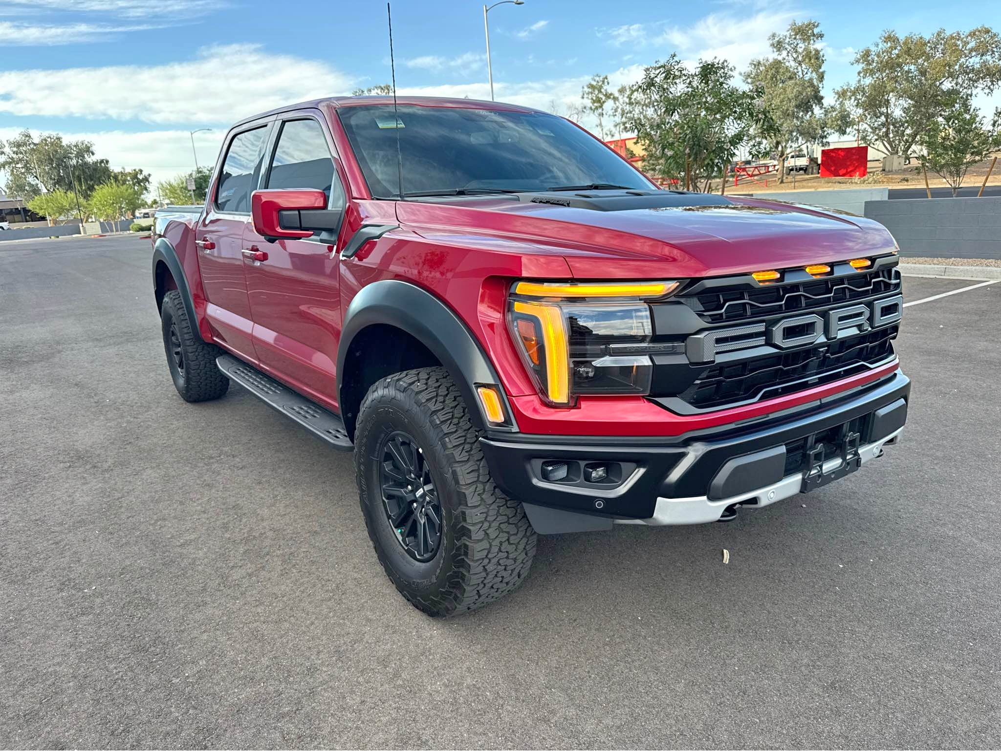2024 Ford F-150 - SVT Raptor Pickup 4D 5 1\/2 ft