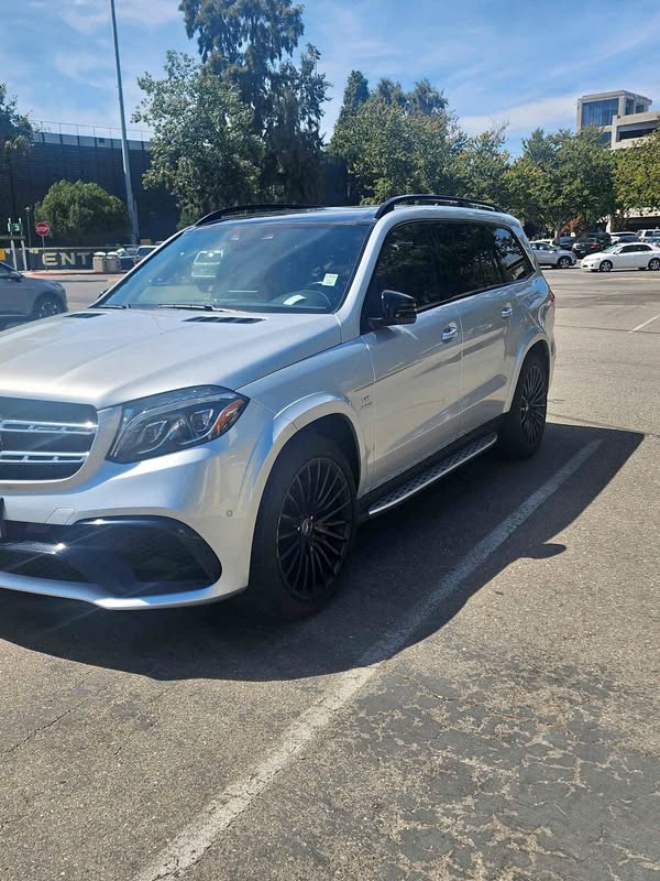 2018 Mercedes-Benz G-Class - G 63 AMG 4MATIC Sport Utility 4D
