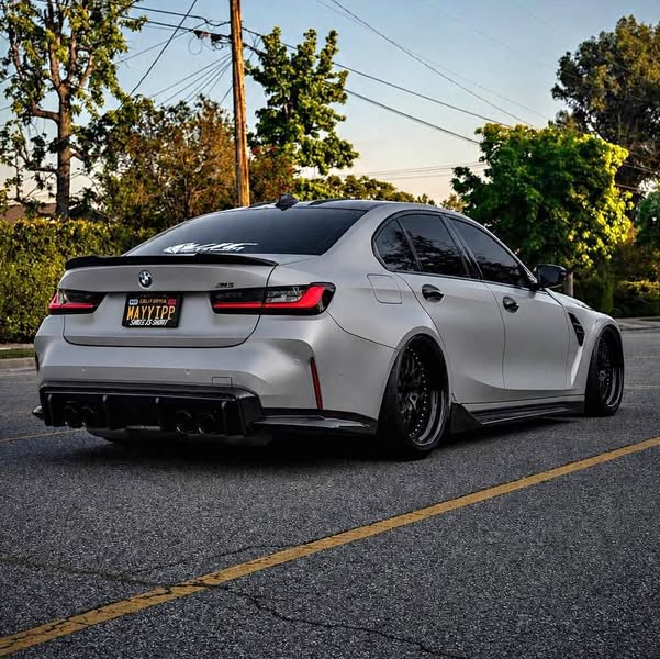 2022 BMW M3