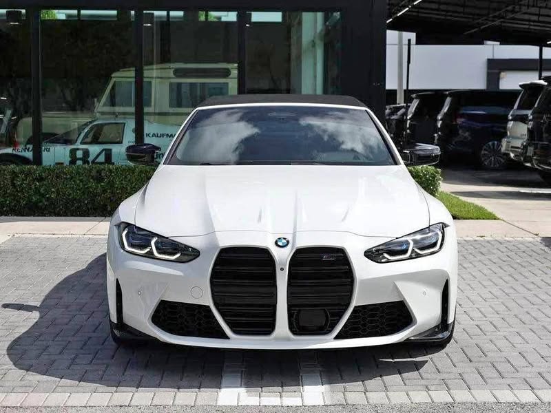 2022 BMW M4 - Competition xDrive Convertible Coupe 2D