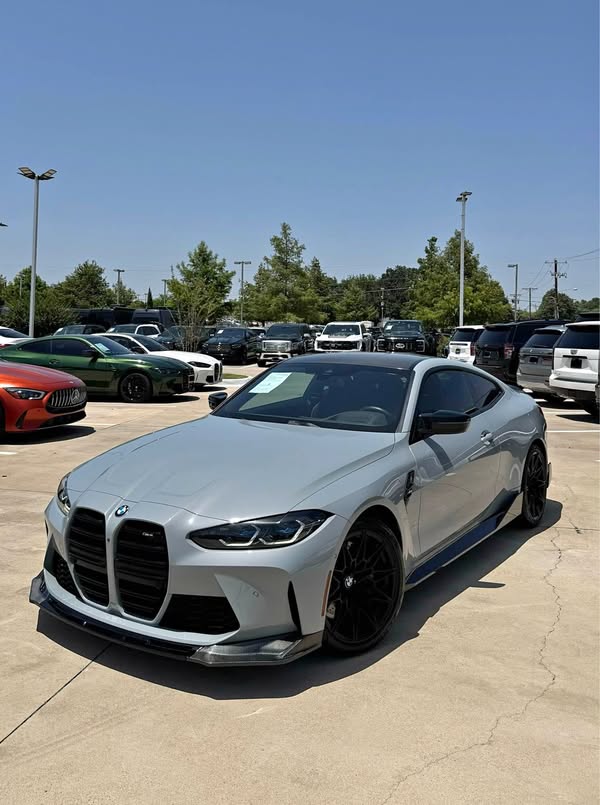 2021 BMW M4 - Manual