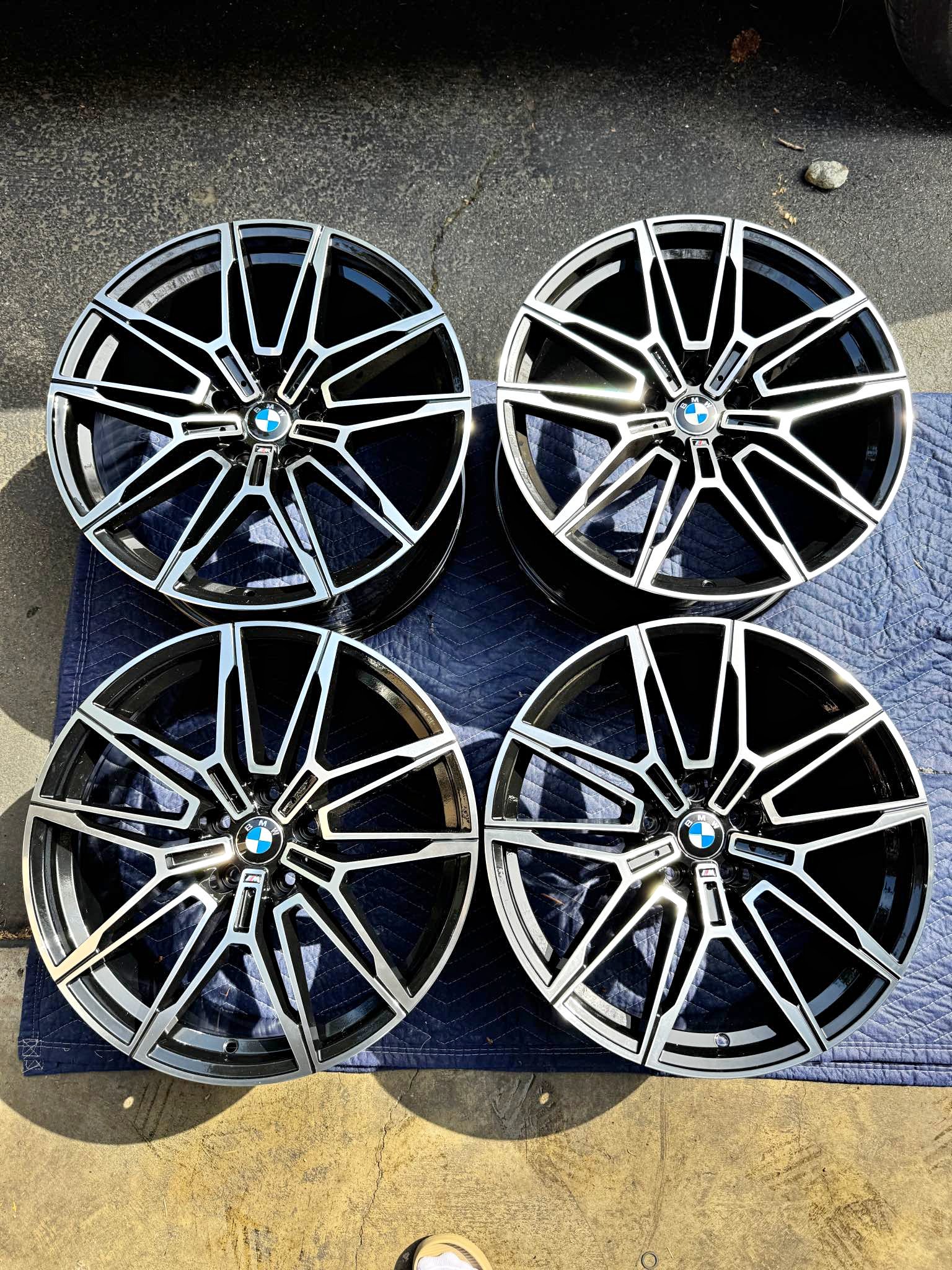 2023 BMW M4 - Competition xDrive Convertible Coupe 2D