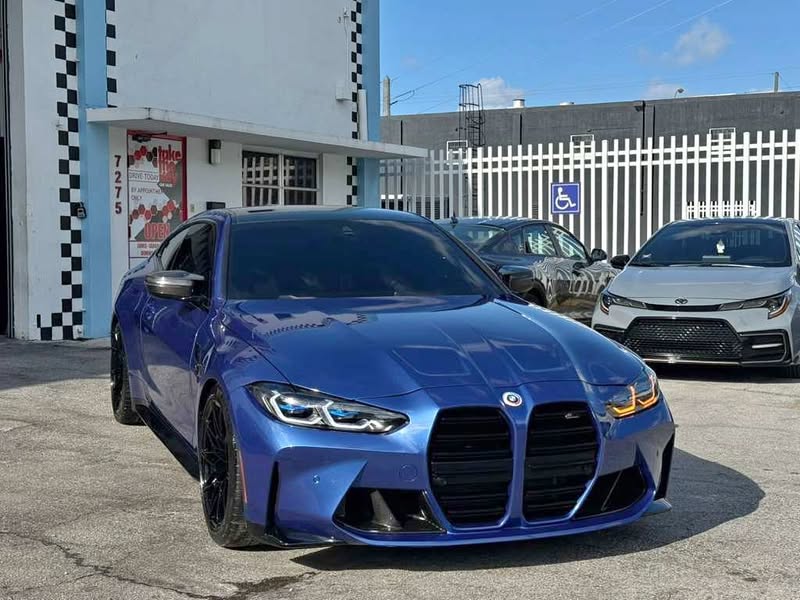 2023 BMW M4 competition