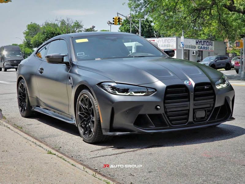 2022 BMW M4 - Competition xDrive Convertible 2D