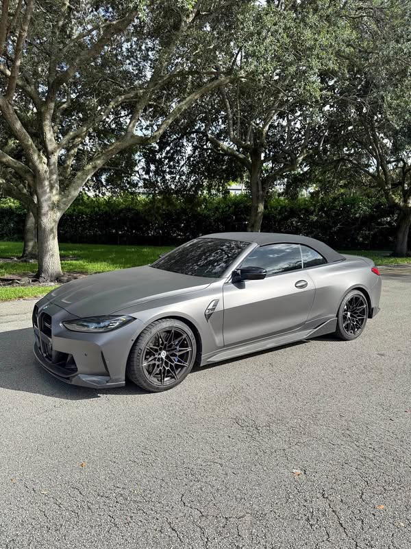 2022 BMW M4 - Competition xDrive Convertible 2D
