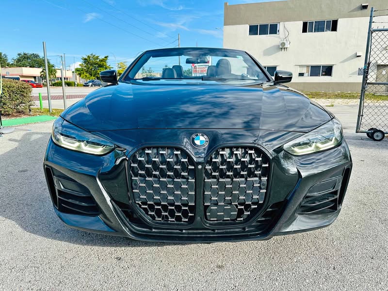 2022 BMW M4 - Competition xDrive Convertible 2D