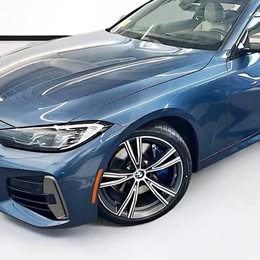 2022 BMW M4 - Competition xDrive Convertible Coupe 2D